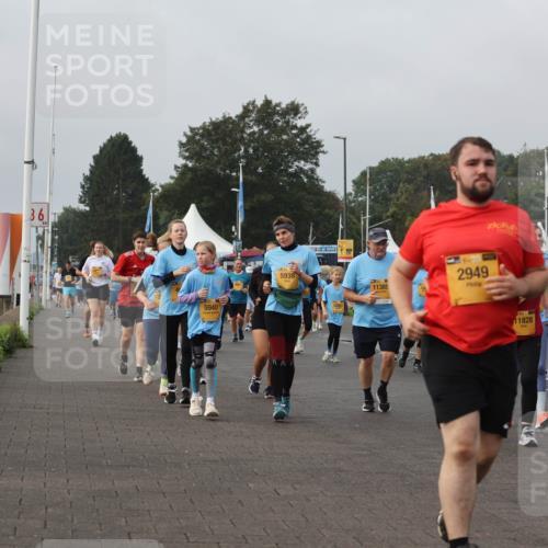 13.09.2026 - Kiel Lauf Andreas Tolksdorf http://msf.ph/oto/10329302 13.09.2026 09:30:35 Kiellinie 36, 5940, 5938, 124, 11385, 2949, 11828, 2061 meine-sportfotos.de