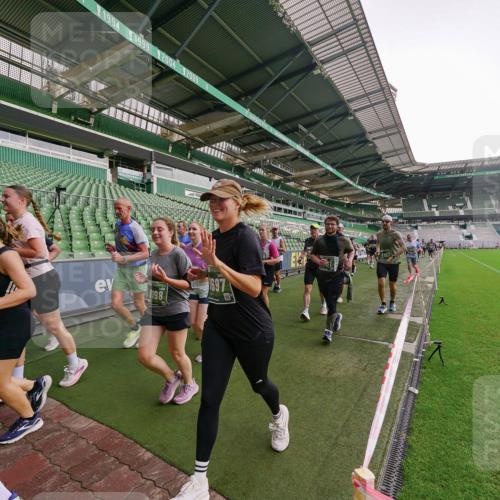 13.09.2026 - 21. swb-Marathon Bremen Michael Burmester http://msf.ph/oto/10329319 13.09.2026 13:35:49 Laufen im Stadion 170, 193, 368, 462, 491, 496, 657, 1015, 1280, 1321, 1396, 1432, 1553, 1560, 1607, 1726, 1772, 1784, 1887, 1934, 1965, 1974, 1977, 1992, 2335, 2338, 2578, 2650, 2688, 2789, 2791, 2894, 2933, 3090, 3161, 3169, 3178, 3179, 3191, 3406, 3408, 3463, 3472, 3498, 3547, 3555, 3570, 3573, 3588, 3640, 3660, 3801, 3839, 3904, 3914, 3985, 4014, 4145, 4200, 4290, 4464, 4500, 4546, 4561, 4801, 4880, 4967, 5000, 5034, 5151, 5332, 5461, 5818 meine-sportfotos.de