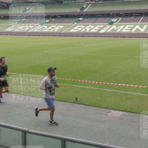 13.09.2026 - 21. swb-Marathon Bremen Michael Burmester http://msf.ph/oto/10329339 13.09.2026 13:00:00 Laufen im Stadion 135, 191, 226, 232, 260, 342, 651, 745, 972, 1080, 1166, 1209, 1368, 1493, 1494, 1516, 1650, 1861, 1935, 1963, 2088, 2210, 2289, 2293, 2306, 2322, 2367, 2427, 2481, 2517, 2570, 2577, 2686, 2700, 2708, 2806, 2827, 2885, 2899, 2906, 2914, 2953, 2961, 2967, 2979, 3015, 3021, 3076, 3098, 3105, 3120, 3124, 3145, 3168, 3173, 3190, 3233, 3273, 3354, 3385, 3435, 3480, 3516, 3531, 3642, 3652, 3729, 3774, 3855, 3856, 3861, 3930, 3934 meine-sportfotos.de