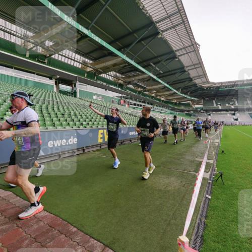 13.09.2026 - 21. swb-Marathon Bremen Michael Burmester http://msf.ph/oto/10329372 13.09.2026 13:35:55 Laufen im Stadion 170, 193, 368, 462, 491, 496, 657, 1015, 1280, 1321, 1396, 1432, 1553, 1560, 1726, 1762, 1784, 1887, 1934, 1965, 1974, 1977, 1992, 2335, 2338, 2578, 2639, 2650, 2688, 2789, 2791, 2894, 2933, 3090, 3161, 3169, 3178, 3179, 3191, 3299, 3406, 3408, 3463, 3472, 3498, 3555, 3570, 3573, 3588, 3640, 3801, 3839, 3904, 3914, 3985, 4145, 4200, 4290, 4464, 4500, 4546, 4561, 4801, 4880, 4967, 5000, 5034, 5151, 5182, 5332, 5461, 5679, 5818 meine-sportfotos.de