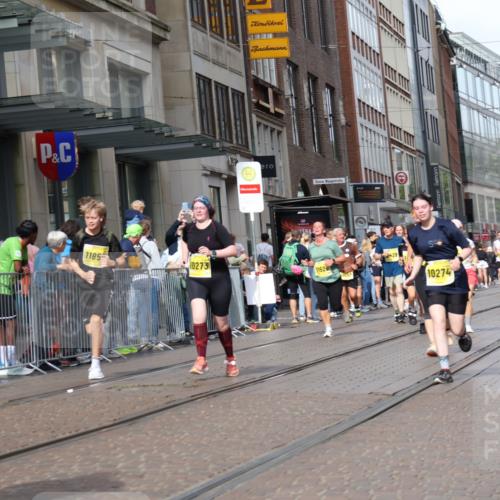 13.09.2026 - 21. swb-Marathon Bremen Strokosch-Dieckow http://msf.ph/oto/10329379 13.09.2026 11:02:16 Ziel 10153, 10154, 10190, 10273, 10274, 10278, 10338, 10738, 10885, 10945, 10985, 11096, 11137, 11261, 11505, 11508, 11526, 11554, 11662, 11701, 11776, 11890, 11945, 12154, 12169, 12252, 12429, 12451, 12489, 10153, 10173, 10257, 10331, 10439, 10473, 10500, 10617, 10636, 10803, 10817, 10915, 10924, 10943, 11249, 11268, 11436, 11576, 11811, 11853, 11886, 12016, 12042, 12094, 12095, 12134, 12135, 12145, 12360, 12437, 12506 meine-sportfotos.de