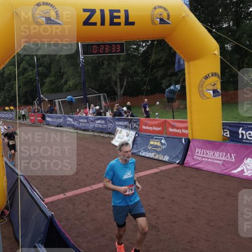 13.09.2026 - Airport Race Dennis Weichert http://msf.ph/oto/10329381 13.09.2026 10:24:07 Ziel 1792, 5136, 5298, 5345, 5369, 5370 meine-sportfotos.de