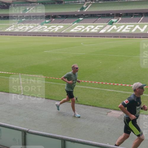 13.09.2026 - 21. swb-Marathon Bremen Michael Burmester http://msf.ph/oto/10329392 13.09.2026 13:00:03 Laufen im Stadion 135, 191, 226, 232, 260, 342, 651, 745, 972, 1080, 1166, 1209, 1368, 1493, 1494, 1516, 1650, 1861, 1935, 1963, 2088, 2210, 2289, 2293, 2306, 2322, 2367, 2427, 2481, 2490, 2517, 2570, 2577, 2658, 2686, 2700, 2708, 2781, 2806, 2827, 2885, 2899, 2906, 2914, 2953, 2961, 2967, 2979, 3015, 3021, 3076, 3098, 3105, 3120, 3124, 3145, 3168, 3173, 3190, 3233, 3273, 3354, 3385, 3435, 3480, 3516, 3531, 3642, 3652, 3729, 3774, 3855, 3856, 3861, 3930, 3934 meine-sportfotos.de