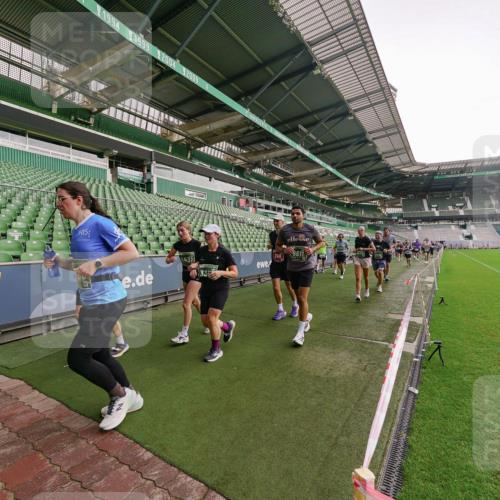 13.09.2026 - 21. swb-Marathon Bremen Michael Burmester http://msf.ph/oto/10329405 13.09.2026 13:36:01 Laufen im Stadion 170, 193, 368, 462, 491, 496, 590, 657, 1015, 1280, 1321, 1396, 1432, 1553, 1620, 1726, 1762, 1784, 1887, 1934, 1965, 1974, 1977, 1992, 2335, 2338, 2578, 2639, 2650, 2688, 2789, 2791, 2894, 2933, 3090, 3161, 3169, 3178, 3179, 3191, 3299, 3406, 3408, 3463, 3472, 3498, 3555, 3570, 3573, 3588, 3640, 3731, 3801, 3839, 3904, 3914, 3985, 4145, 4200, 4290, 4464, 4500, 4546, 4561, 4801, 4880, 4967, 5000, 5034, 5151, 5182, 5332, 5461, 5679, 5818 meine-sportfotos.de
