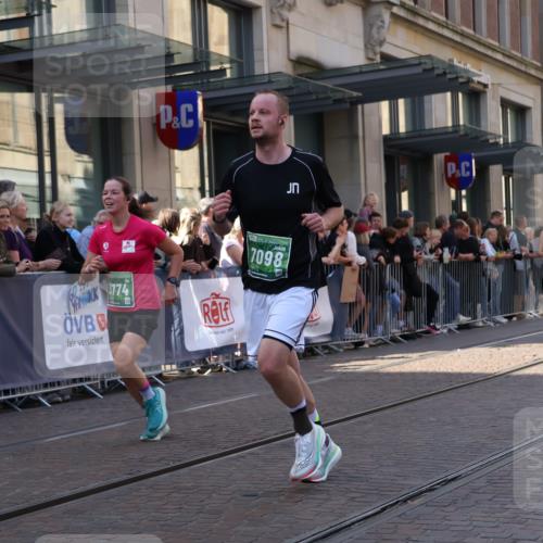 13.09.2026 - 21. swb-Marathon Bremen Strokosch-Dieckow http://msf.ph/oto/10329413 13.09.2026 13:21:39 Ziel 141, 148, 572, 1209, 2051, 3290, 3338, 3652, 3774, 3934, 4581, 4735, 5193, 6976, 7098, 8438, 8452, 8924, 8947, 9421, 9599, 9839, 10120, 1130, 1254, 2088, 2397, 2570, 2904, 3120, 3202, 3290, 3435, 3534, 3655, 3695, 3930, 4165, 4234, 4445, 4484, 4519, 5542, 6862, 6865, 7176, 8184, 8270, 8384, 8730, 8923, 9048, 9059, 9514, 9722, 9900, 13145 meine-sportfotos.de