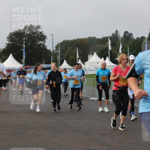 13.09.2026 - Kiel Lauf Andreas Tolksdorf http://msf.ph/oto/10329426 13.09.2026 09:30:42 Kiellinie 36, 8408, 978, 4174, 39, 3427 meine-sportfotos.de