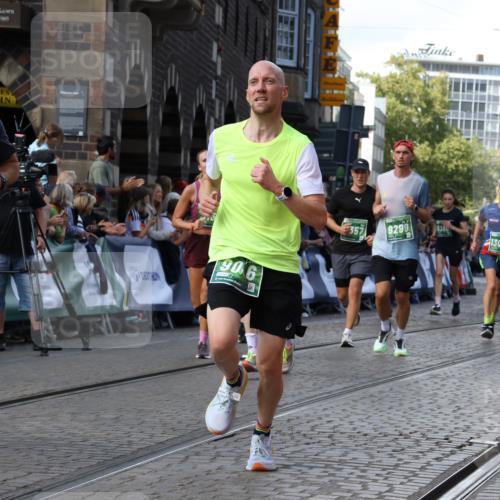 13.09.2026 - 21. swb-Marathon Bremen Strokosch-Dieckow http://msf.ph/oto/10329434 13.09.2026 13:25:16 Ziel 972, 1080, 1264, 2322, 2761, 3015, 4091, 4113, 4198, 4262, 4507, 4918, 4973, 5664, 6079, 6360, 6544, 6807, 6943, 7409, 7854, 8245, 8853, 9152, 10103, 209, 260, 1650, 1658, 2046, 3168, 4294, 5755, 5814, 6113, 6380, 7252, 8357, 8695, 8769, 9299, 9460, 9468, 9563, 13025 meine-sportfotos.de