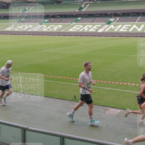 13.09.2026 - 21. swb-Marathon Bremen Michael Burmester http://msf.ph/oto/10329438 13.09.2026 13:00:09 Laufen im Stadion 135, 191, 226, 232, 242, 260, 342, 651, 687, 745, 972, 1080, 1166, 1209, 1368, 1493, 1494, 1516, 1650, 1861, 1935, 1963, 2088, 2210, 2289, 2293, 2306, 2322, 2367, 2409, 2427, 2481, 2485, 2490, 2517, 2560, 2570, 2577, 2658, 2686, 2700, 2708, 2781, 2806, 2827, 2885, 2899, 2906, 2914, 2953, 2961, 2967, 2979, 3015, 3021, 3076, 3098, 3105, 3124, 3145, 3168, 3173, 3190, 3233, 3273, 3354, 3385, 3435, 3480, 3516, 3524, 3531, 3642, 3652, 3729, 3774, 3855, 3856, 3861, 3930, 3934 meine-sportfotos.de