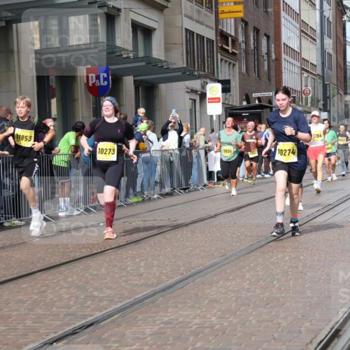 13.09.2026 - 21. swb-Marathon Bremen Strokosch-Dieckow http://msf.ph/oto/10329443 13.09.2026 11:02:17 Ziel 10154, 10190, 10273, 10274, 10278, 10338, 10738, 10783, 10885, 10945, 10985, 11096, 11137, 11261, 11505, 11508, 11526, 11554, 11662, 11701, 11776, 11890, 11945, 12154, 12169, 12252, 12429, 12451, 12489, 10153, 10154, 10173, 10257, 10274, 10331, 10338, 10439, 10473, 10500, 10617, 10636, 10738, 10803, 10885, 10915, 10924, 10943, 11249, 11436, 11505, 11576, 11811, 11853, 11886, 12016, 12042, 12094, 12134, 12135, 12145, 12360, 12437, 12506 meine-sportfotos.de