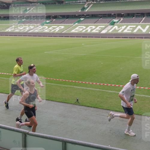 13.09.2026 - 21. swb-Marathon Bremen Michael Burmester http://msf.ph/oto/10329455 13.09.2026 13:00:10 Laufen im Stadion 135, 191, 226, 232, 242, 260, 342, 651, 687, 745, 972, 1080, 1166, 1209, 1368, 1493, 1494, 1516, 1650, 1861, 1935, 1963, 2088, 2210, 2289, 2293, 2306, 2322, 2367, 2409, 2427, 2481, 2485, 2490, 2517, 2560, 2570, 2577, 2658, 2686, 2700, 2708, 2781, 2806, 2827, 2885, 2899, 2906, 2914, 2953, 2961, 2967, 2979, 3015, 3021, 3076, 3098, 3105, 3124, 3145, 3168, 3173, 3190, 3233, 3273, 3354, 3385, 3480, 3516, 3524, 3531, 3642, 3652, 3729, 3774, 3855, 3856, 3861, 3930, 3934 meine-sportfotos.de