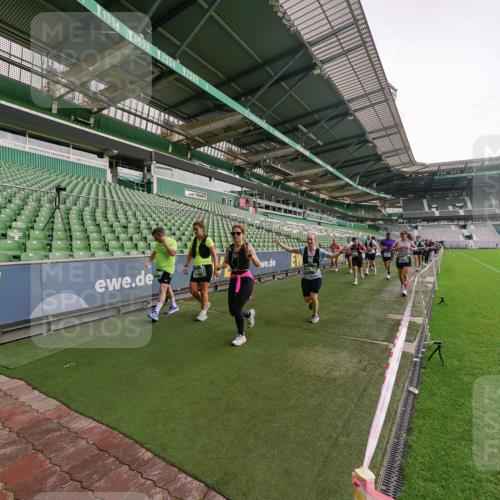 13.09.2026 - 21. swb-Marathon Bremen Michael Burmester http://msf.ph/oto/10329457 13.09.2026 13:36:08 Laufen im Stadion 368, 462, 491, 496, 590, 657, 799, 1015, 1135, 1279, 1280, 1321, 1396, 1432, 1620, 1726, 1762, 1887, 1934, 1951, 1965, 1974, 1977, 1992, 2078, 2227, 2335, 2578, 2639, 2650, 2688, 2789, 2894, 2933, 3090, 3161, 3169, 3178, 3179, 3191, 3299, 3303, 3406, 3408, 3463, 3472, 3498, 3555, 3570, 3573, 3588, 3640, 3731, 3779, 3801, 3839, 3904, 3914, 3985, 4084, 4145, 4200, 4290, 4464, 4500, 4546, 4561, 4801, 4880, 4967, 5000, 5034, 5182, 5332, 5461, 5679, 5818 meine-sportfotos.de