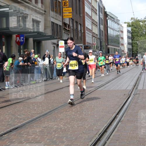 13.09.2026 - 21. swb-Marathon Bremen Strokosch-Dieckow http://msf.ph/oto/10329477 13.09.2026 11:02:18 Ziel 10190, 10273, 10278, 10296, 10633, 10783, 10945, 10985, 11096, 11137, 11261, 11508, 11526, 11554, 11662, 11701, 11719, 11776, 11890, 11945, 12154, 12169, 12252, 12429, 12451, 12489, 10153, 10154, 10173, 10257, 10273, 10274, 10278, 10331, 10338, 10439, 10473, 10500, 10617, 10636, 10738, 10803, 10885, 10915, 10924, 10943, 11249, 11436, 11505, 11576, 11811, 11853, 11886, 12016, 12042, 12094, 12134, 12135, 12145, 12360, 12437, 12506 meine-sportfotos.de