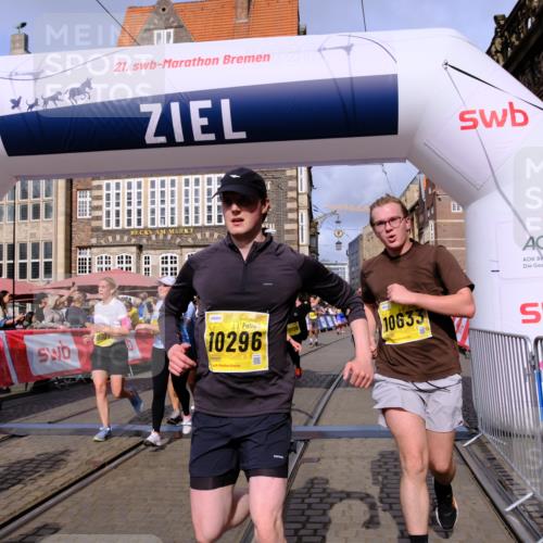 13.09.2026 - 21. swb-Marathon Bremen Tim E. http://msf.ph/oto/10329501 13.09.2026 11:03:05 Ziel 10190, 10296, 10633, 10783, 10945, 10954, 10955, 10985, 11096, 11107, 11261, 11564, 11662, 11697, 11701, 11719, 11730, 11776, 11785, 12071, 12154, 12247, 12429, 12451, 12465 meine-sportfotos.de