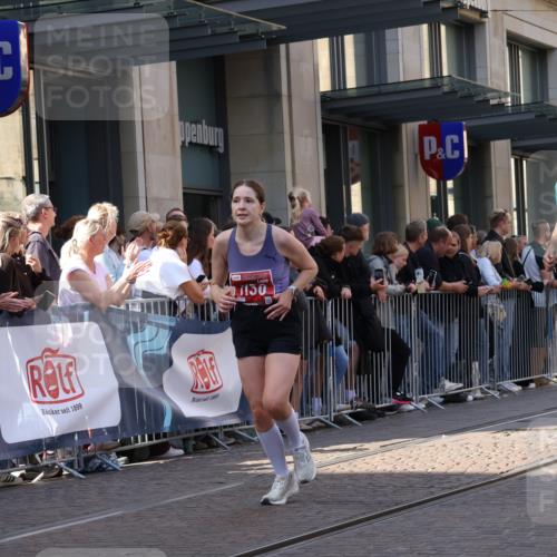 13.09.2026 - 21. swb-Marathon Bremen Strokosch-Dieckow http://msf.ph/oto/10329502 13.09.2026 13:21:42 Ziel 141, 148, 1209, 1645, 2051, 3021, 3338, 3652, 3774, 3934, 4581, 4735, 5193, 6976, 7098, 7625, 7917, 8438, 8452, 8924, 8947, 9421, 9599, 9839, 10120, 572, 1130, 1254, 2088, 2397, 2570, 2904, 3120, 3202, 3290, 3435, 3655, 3695, 3930, 4165, 4234, 4484, 5542, 6862, 6865, 7176, 8184, 8270, 8384, 8730, 8923, 9048, 9059, 9421, 9514, 9722, 13145 meine-sportfotos.de