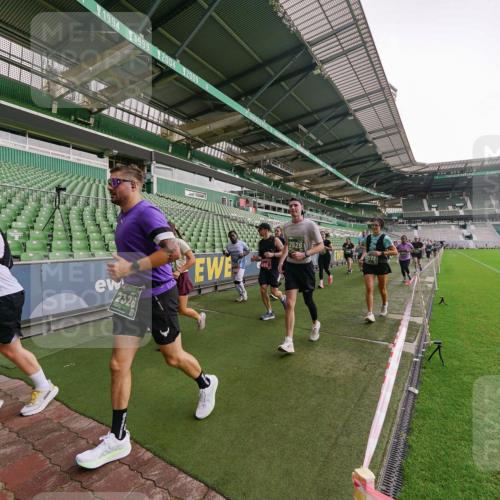 13.09.2026 - 21. swb-Marathon Bremen Michael Burmester http://msf.ph/oto/10329504 13.09.2026 13:36:12 Laufen im Stadion 462, 491, 496, 590, 657, 799, 1015, 1135, 1279, 1280, 1321, 1396, 1432, 1620, 1726, 1762, 1887, 1934, 1951, 1965, 1974, 1977, 1992, 2078, 2227, 2335, 2578, 2639, 2650, 2688, 2789, 2842, 2894, 2933, 3090, 3161, 3169, 3178, 3179, 3191, 3299, 3303, 3406, 3408, 3463, 3472, 3498, 3555, 3570, 3573, 3588, 3640, 3731, 3779, 3801, 3839, 3904, 3914, 3985, 4084, 4145, 4200, 4210, 4290, 4464, 4500, 4546, 4561, 4801, 4880, 4967, 5000, 5034, 5182, 5332, 5461, 5679, 5818 meine-sportfotos.de