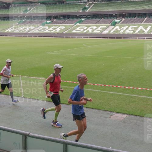 13.09.2026 - 21. swb-Marathon Bremen Michael Burmester http://msf.ph/oto/10329543 13.09.2026 13:00:19 Laufen im Stadion 135, 191, 226, 232, 242, 260, 318, 342, 651, 687, 745, 972, 1080, 1166, 1209, 1368, 1493, 1494, 1516, 1650, 1861, 1935, 1963, 2088, 2210, 2289, 2293, 2306, 2322, 2409, 2427, 2481, 2485, 2490, 2517, 2560, 2561, 2570, 2627, 2658, 2686, 2700, 2708, 2781, 2806, 2827, 2885, 2899, 2906, 2914, 2953, 2961, 2967, 2979, 3015, 3076, 3098, 3105, 3124, 3145, 3168, 3173, 3190, 3233, 3273, 3354, 3385, 3480, 3516, 3524, 3531, 3642, 3652, 3729, 3774, 3855, 3856, 3861, 3930, 3934 meine-sportfotos.de