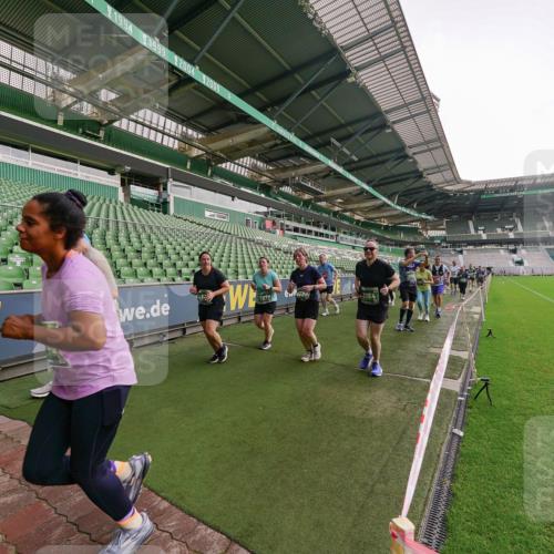 13.09.2026 - 21. swb-Marathon Bremen Michael Burmester http://msf.ph/oto/10329558 13.09.2026 13:36:17 Laufen im Stadion 444, 462, 491, 496, 590, 657, 799, 1015, 1132, 1135, 1279, 1280, 1321, 1396, 1432, 1620, 1726, 1762, 1887, 1934, 1951, 1965, 1974, 1977, 1992, 2078, 2227, 2335, 2578, 2639, 2650, 2688, 2789, 2842, 2892, 2894, 2933, 3090, 3161, 3169, 3178, 3179, 3191, 3299, 3303, 3406, 3408, 3463, 3472, 3498, 3555, 3570, 3573, 3588, 3640, 3731, 3779, 3801, 3839, 3904, 3985, 4084, 4145, 4200, 4210, 4290, 4464, 4500, 4538, 4546, 4561, 4801, 4880, 4967, 5000, 5034, 5182, 5332, 5461, 5679, 5818 meine-sportfotos.de