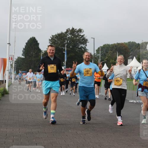 13.09.2026 - Kiel Lauf Andreas Tolksdorf http://msf.ph/oto/10329610 13.09.2026 09:30:54 Kiellinie 36, 840, 4907, 6057, 919, 5776 meine-sportfotos.de