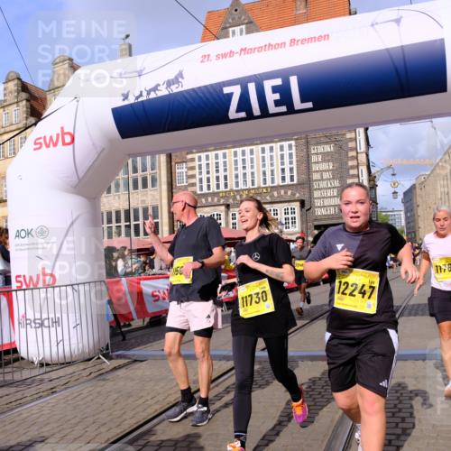 13.09.2026 - 21. swb-Marathon Bremen Tim E. http://msf.ph/oto/10329611 13.09.2026 11:03:08 Ziel 10190, 10296, 10633, 10731, 10783, 10945, 10954, 10955, 10985, 11096, 11107, 11313, 11564, 11697, 11701, 11719, 11730, 11776, 11785, 12071, 12154, 12247, 12448, 12451, 12465 meine-sportfotos.de