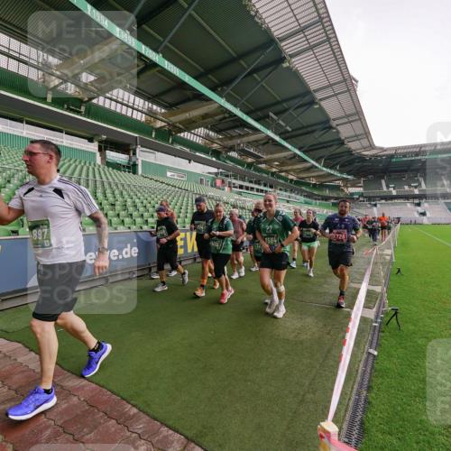 13.09.2026 - 21. swb-Marathon Bremen Michael Burmester http://msf.ph/oto/10329622 13.09.2026 13:36:26 Laufen im Stadion 444, 462, 491, 496, 590, 657, 799, 1015, 1132, 1135, 1279, 1396, 1432, 1620, 1726, 1762, 1887, 1934, 1951, 1965, 1974, 1977, 2078, 2227, 2335, 2578, 2639, 2650, 2688, 2789, 2842, 2892, 2894, 2933, 2939, 3090, 3161, 3169, 3178, 3299, 3303, 3406, 3408, 3463, 3472, 3498, 3555, 3570, 3573, 3588, 3640, 3731, 3779, 3801, 3839, 3985, 3992, 3993, 4084, 4145, 4200, 4210, 4290, 4464, 4538, 4546, 4801, 4880, 4967, 5000, 5034, 5182, 5332, 5461, 5679, 5818 meine-sportfotos.de