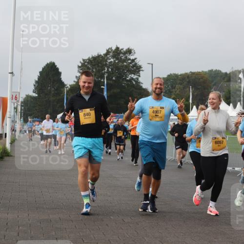 13.09.2026 - Kiel Lauf Andreas Tolksdorf http://msf.ph/oto/10329623 13.09.2026 09:30:54 Kiellinie 36, 35, 840, 1, 38, 4907, 6057, 919 meine-sportfotos.de