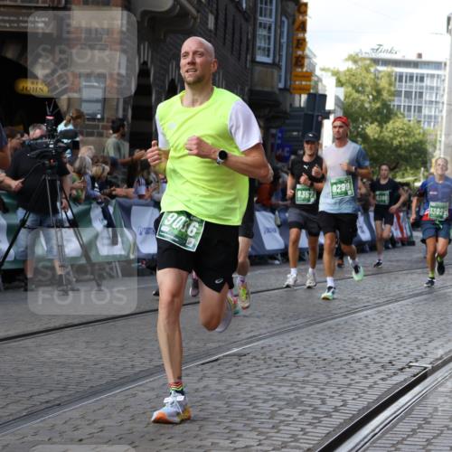 13.09.2026 - 21. swb-Marathon Bremen Strokosch-Dieckow http://msf.ph/oto/10329649 13.09.2026 13:25:16 Ziel 972, 1080, 1264, 2322, 2761, 3015, 4091, 4113, 4198, 4262, 4507, 4918, 4973, 5664, 6079, 6360, 6544, 6807, 6943, 7409, 7854, 8245, 8853, 9152, 10103, 209, 260, 1650, 1658, 2046, 3168, 4294, 5755, 5814, 6113, 6380, 7252, 8357, 8695, 8769, 9299, 9460, 9468, 9563, 13025 meine-sportfotos.de