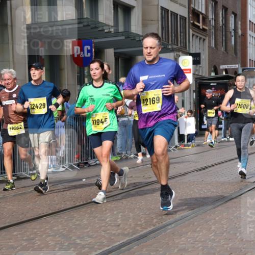 13.09.2026 - 21. swb-Marathon Bremen Strokosch-Dieckow http://msf.ph/oto/10329700 13.09.2026 11:02:24 Ziel 10190, 10296, 10633, 10783, 10945, 10954, 10955, 10985, 11096, 11107, 11137, 11261, 11508, 11526, 11554, 11564, 11662, 11701, 11719, 11730, 11776, 11785, 11890, 11945, 12071, 12154, 12169, 12247, 12252, 12429, 12451, 12465, 12489, 10153, 10154, 10173, 10273, 10274, 10278, 10331, 10338, 10439, 10473, 10500, 10636, 10738, 10803, 10885, 10915, 10943, 11249, 11505, 11576, 11811, 11853, 11886, 12016, 12042, 12094, 12134, 12135, 12169, 12437 meine-sportfotos.de