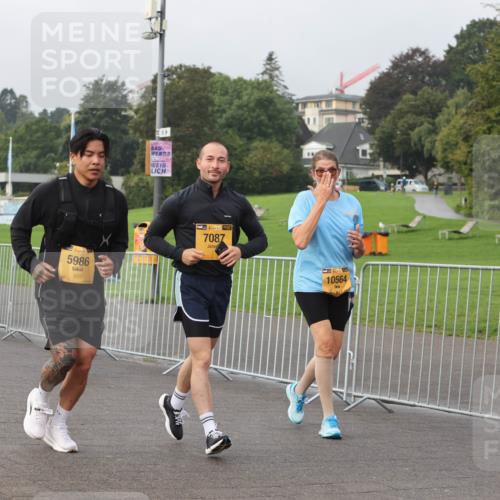 13.09.2026 - Kiel Lauf Andreas Tolksdorf http://msf.ph/oto/10329728 13.09.2026 09:31:03 Kiellinie 1, 48, 5986, 38, 7087, 10564 meine-sportfotos.de