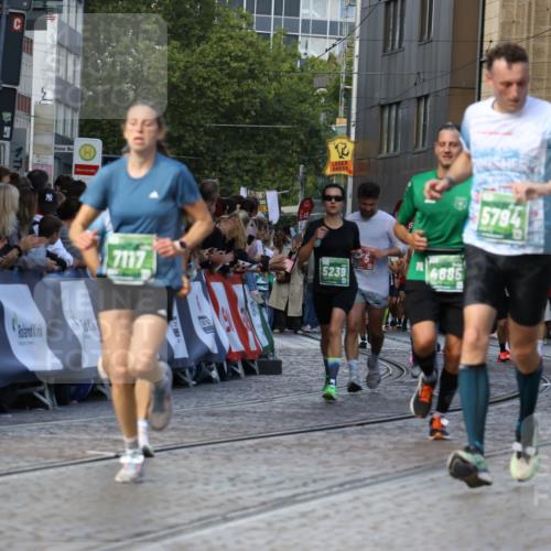 13.09.2026 - 21. swb-Marathon Bremen Strokosch-Dieckow http://msf.ph/oto/10329752 13.09.2026 13:14:27 Ziel 107, 235, 1433, 1542, 1613, 1998, 2043, 2084, 2701, 2824, 2922, 4728, 5593, 5610, 6145, 7029, 7435, 7591, 7963, 8118, 8886, 8919, 9426, 10105, 199, 376, 1043, 1492, 1814, 2251, 2971, 2997, 3012, 3085, 3821, 3834, 4586, 4685, 5239, 5794, 6506, 7117, 7782, 8366, 9242, 9868, 10016 meine-sportfotos.de