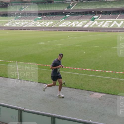 13.09.2026 - 21. swb-Marathon Bremen Michael Burmester http://msf.ph/oto/10329799 13.09.2026 13:00:40 Laufen im Stadion 135, 232, 242, 260, 282, 318, 342, 440, 651, 687, 745, 1080, 1166, 1209, 1368, 1448, 1493, 1494, 1516, 1582, 1650, 1861, 1935, 1963, 2088, 2289, 2293, 2306, 2322, 2370, 2409, 2427, 2481, 2485, 2490, 2491, 2517, 2560, 2561, 2570, 2627, 2658, 2686, 2700, 2708, 2781, 2806, 2899, 2906, 2914, 2953, 2961, 2967, 3015, 3076, 3105, 3124, 3145, 3168, 3173, 3190, 3273, 3354, 3372, 3374, 3375, 3385, 3480, 3524, 3526, 3531, 3642, 3652, 3729, 3774, 3855, 3856, 3861, 3930 meine-sportfotos.de