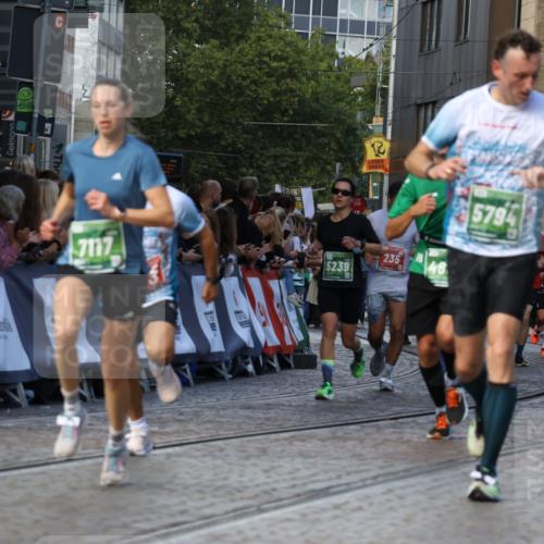 13.09.2026 - 21. swb-Marathon Bremen Strokosch-Dieckow http://msf.ph/oto/10329809 13.09.2026 13:14:27 Ziel 107, 235, 1433, 1542, 1613, 1998, 2043, 2084, 2701, 2824, 2922, 4728, 5593, 5610, 6145, 7029, 7435, 7591, 7963, 8118, 8886, 8919, 9426, 10105, 199, 376, 1043, 1492, 1814, 2251, 2971, 2997, 3012, 3085, 3821, 3834, 4586, 4685, 5239, 5794, 6506, 7117, 7782, 8366, 9242, 9868, 10016 meine-sportfotos.de