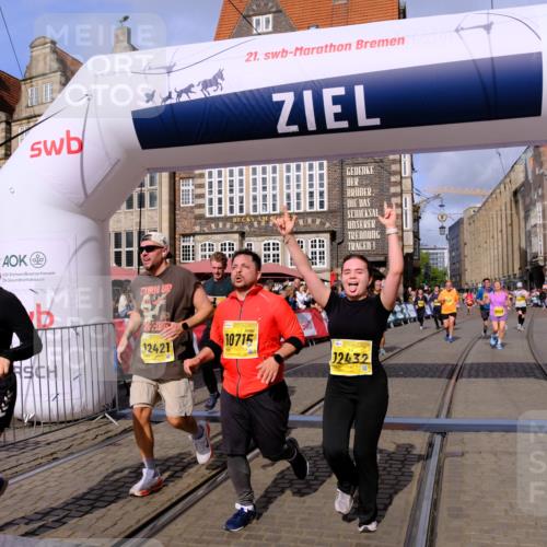 13.09.2026 - 21. swb-Marathon Bremen Tim E. http://msf.ph/oto/10329824 13.09.2026 11:03:21 Ziel 10185, 10195, 10528, 10531, 10598, 10715, 10727, 10731, 10959, 11070, 11095, 11313, 11493, 11676, 11697, 11836, 12214, 12421, 12432, 12448, 12465, 12483 meine-sportfotos.de