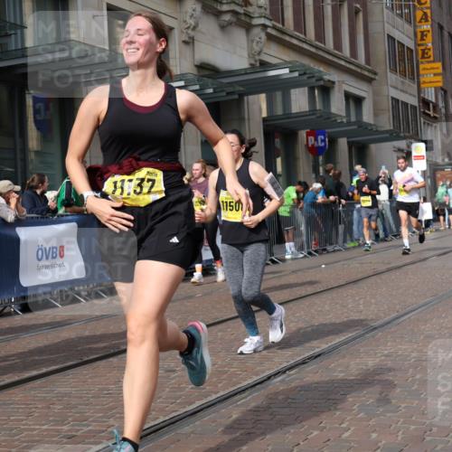 13.09.2026 - 21. swb-Marathon Bremen Strokosch-Dieckow http://msf.ph/oto/10329849 13.09.2026 11:02:27 Ziel 10190, 10296, 10633, 10783, 10945, 10954, 10955, 10985, 11096, 11107, 11261, 11508, 11554, 11564, 11662, 11697, 11701, 11719, 11730, 11776, 11785, 11945, 12071, 12154, 12247, 12252, 12429, 12451, 12465, 12489, 10153, 10154, 10173, 10273, 10274, 10278, 10331, 10338, 10439, 10473, 10636, 10738, 10885, 10915, 10943, 11137, 11249, 11505, 11508, 11526, 11576, 11811, 11853, 11886, 11890, 12042, 12094, 12134, 12135, 12169, 12437 meine-sportfotos.de
