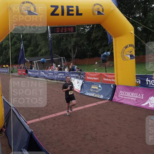 13.09.2026 - Airport Race Dennis Weichert http://msf.ph/oto/10329851 13.09.2026 10:24:21 Ziel 4017, 4180 meine-sportfotos.de