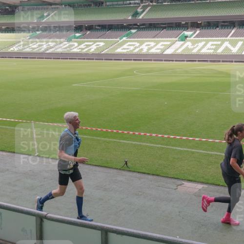 13.09.2026 - 21. swb-Marathon Bremen Michael Burmester http://msf.ph/oto/10329909 13.09.2026 13:00:52 Laufen im Stadion 135, 242, 260, 282, 318, 342, 440, 651, 687, 745, 930, 1067, 1080, 1209, 1368, 1448, 1493, 1494, 1582, 1650, 1861, 1896, 1935, 1963, 2033, 2088, 2289, 2293, 2306, 2322, 2370, 2409, 2427, 2481, 2485, 2490, 2491, 2517, 2560, 2561, 2570, 2627, 2658, 2686, 2700, 2708, 2781, 2806, 2906, 2914, 2953, 2961, 2967, 3076, 3105, 3145, 3168, 3173, 3273, 3354, 3372, 3374, 3375, 3385, 3480, 3524, 3526, 3642, 3729, 3774, 3855, 3856, 3861, 3930 meine-sportfotos.de