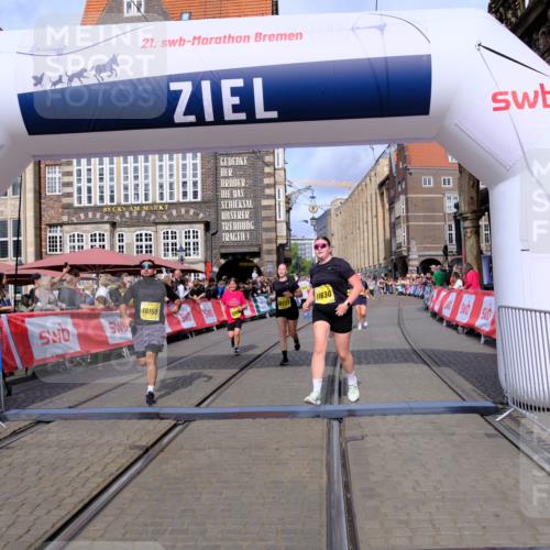 13.09.2026 - 21. swb-Marathon Bremen Tim E. http://msf.ph/oto/10329913 13.09.2026 11:03:32 Ziel 10092, 10150, 10195, 10237, 10309, 10528, 10531, 10598, 10715, 10724, 10727, 10904, 10959, 11070, 11493, 11676, 11830, 11836, 12068, 12184, 12185, 12214, 12421, 12432, 12483, 12611 meine-sportfotos.de