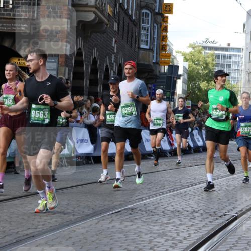 13.09.2026 - 21. swb-Marathon Bremen Strokosch-Dieckow http://msf.ph/oto/10329918 13.09.2026 13:25:17 Ziel 972, 1080, 1264, 2322, 2761, 3015, 3105, 4091, 4113, 4262, 4507, 4918, 4973, 5664, 6079, 6360, 6544, 6807, 6943, 7409, 7854, 8245, 8853, 9073, 9152, 9360, 10103, 209, 260, 1650, 1658, 2046, 3168, 4294, 5755, 5814, 6380, 7252, 8357, 8695, 8769, 9299, 9460, 9468, 9563, 13025 meine-sportfotos.de