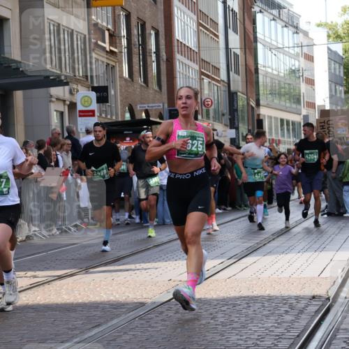 13.09.2026 - 21. swb-Marathon Bremen Strokosch-Dieckow http://msf.ph/oto/10329932 13.09.2026 13:21:55 Ziel 148, 1601, 1645, 2499, 3021, 3652, 4204, 4211, 6621, 7625, 7917, 8447, 8452, 8574, 8924, 9599, 9668, 9839, 141, 572, 1130, 1209, 1254, 2051, 2088, 2397, 2570, 3290, 3338, 3435, 3695, 3774, 3930, 3934, 4581, 4735, 5193, 5542, 6865, 6976, 7098, 7176, 8438, 8947, 9059, 9421, 9599, 10120, 13145 meine-sportfotos.de