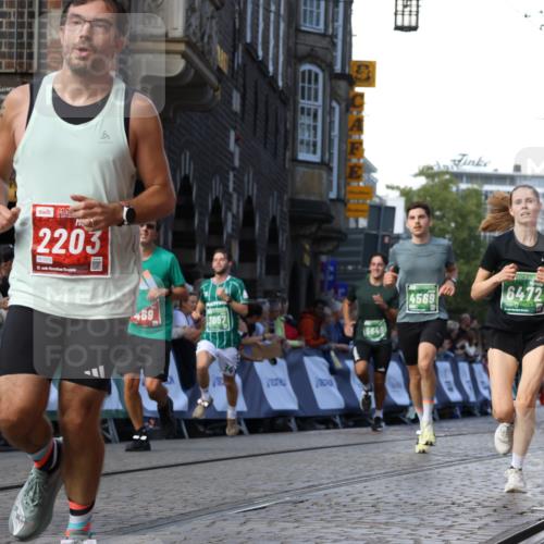 13.09.2026 - 21. swb-Marathon Bremen Strokosch-Dieckow http://msf.ph/oto/10330061 13.09.2026 13:14:46 Ziel 107, 376, 469, 1043, 1125, 1492, 1814, 2043, 2203, 2913, 3085, 3545, 3821, 4452, 4685, 4728, 5794, 5836, 5986, 6130, 6506, 7117, 7659, 7826, 8456, 9783, 9868, 889, 1510, 1748, 2383, 3057, 3206, 3504, 3717, 4226, 4569, 4968, 5298, 5315, 5471, 5649, 5796, 6379, 6404, 6472, 6528, 6717, 8238, 8409, 9523, 9797, 13141 meine-sportfotos.de