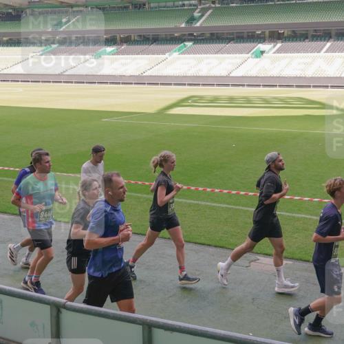 13.09.2026 - 21. swb-Marathon Bremen Michael Burmester http://msf.ph/oto/10330094 13.09.2026 13:01:15 Laufen im Stadion 135, 150, 242, 260, 282, 318, 342, 440, 531, 651, 687, 930, 946, 1006, 1067, 1209, 1368, 1436, 1448, 1493, 1494, 1582, 1650, 1861, 1896, 1935, 1963, 2033, 2047, 2062, 2088, 2293, 2306, 2322, 2370, 2409, 2427, 2485, 2490, 2491, 2517, 2560, 2561, 2627, 2638, 2658, 2686, 2700, 2708, 2781, 2906, 2914, 2967, 2987, 3076, 3105, 3145, 3168, 3173, 3273, 3334, 3354, 3372, 3374, 3375, 3385, 3392, 3480, 3524, 3526, 3527, 3642, 3667, 3729, 3774, 3806, 3855, 3856, 3861 meine-sportfotos.de