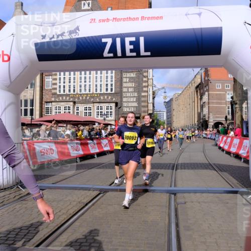 13.09.2026 - 21. swb-Marathon Bremen Tim E. http://msf.ph/oto/10330098 13.09.2026 11:03:36 Ziel 10092, 10150, 10187, 10195, 10237, 10309, 10528, 10531, 10598, 10724, 10727, 10904, 10959, 11070, 11493, 11598, 11676, 11773, 11830, 11836, 12068, 12184, 12185, 12214, 12611 meine-sportfotos.de