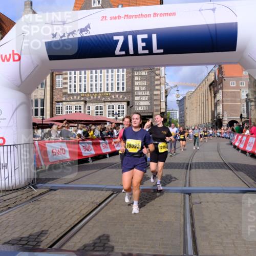 13.09.2026 - 21. swb-Marathon Bremen Tim E. http://msf.ph/oto/10330121 13.09.2026 11:03:37 Ziel 10092, 10150, 10187, 10195, 10237, 10309, 10531, 10724, 10727, 10904, 10959, 11070, 11493, 11598, 11676, 11773, 11830, 12068, 12184, 12185, 12611 meine-sportfotos.de