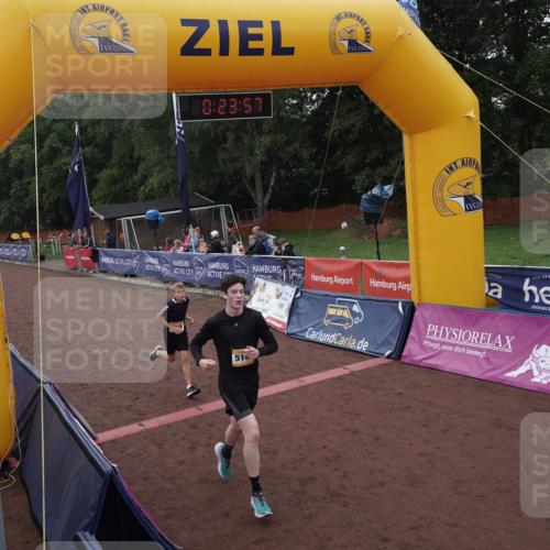 13.09.2026 - Airport Race Dennis Weichert http://msf.ph/oto/10330132 13.09.2026 10:24:31 Ziel 5018, 5145, 5147, 5293 meine-sportfotos.de