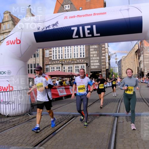 13.09.2026 - 21. swb-Marathon Bremen Tim E. http://msf.ph/oto/10330173 13.09.2026 11:03:40 Ziel 10092, 10150, 10187, 10237, 10309, 10724, 10904, 11211, 11411, 11598, 11773, 11830, 12068, 12184, 12185, 12611 meine-sportfotos.de