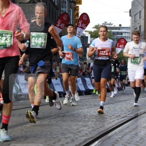 13.09.2026 - 21. swb-Marathon Bremen Strokosch-Dieckow http://msf.ph/oto/10330287 13.09.2026 13:14:52 Ziel 199, 376, 469, 1043, 1125, 1492, 1814, 2251, 2971, 2997, 3012, 3085, 3821, 3834, 4452, 4586, 4685, 5239, 5794, 5836, 6130, 6506, 7117, 7782, 7826, 8366, 8456, 9242, 9868, 10016, 1510, 2383, 3504, 3717, 4382, 4992, 5294, 5298, 5417, 5471, 5796, 6351, 6379, 6521, 6528, 6717, 7190, 7432, 8238, 9363, 9797 meine-sportfotos.de