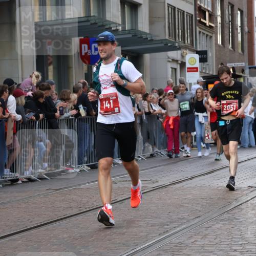 13.09.2026 - 21. swb-Marathon Bremen Strokosch-Dieckow http://msf.ph/oto/10330319 13.09.2026 13:22:07 Ziel 1601, 1933, 2481, 2499, 3855, 4204, 4211, 4483, 4697, 6621, 6891, 7586, 7625, 8447, 8547, 8574, 8694, 9668, 141, 148, 1209, 1645, 2051, 3021, 3338, 3652, 3774, 3934, 4581, 4735, 5193, 6976, 7098, 7625, 7917, 8438, 8452, 8924, 8947, 9421, 9599, 9839, 10120 meine-sportfotos.de