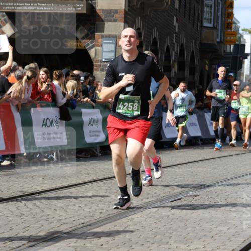 13.09.2026 - 21. swb-Marathon Bremen Strokosch-Dieckow http://msf.ph/oto/10330325 13.09.2026 13:31:29 Ziel 217, 1398, 1479, 2244, 2513, 2802, 2902, 3396, 3762, 3800, 4477, 4647, 5673, 5720, 5846, 6307, 6419, 6619, 6732, 7198, 7296, 7359, 7637, 7798, 7812, 7882, 8035, 8097, 8342, 8382, 8543, 8726, 9147, 9274, 9337, 9822, 9937, 9958, 9962, 9969, 9976, 9977, 13152, 310, 1600, 3115, 3239, 3858, 3859, 4164, 4273, 4692, 4889, 5426, 6039, 6062, 6100, 6193, 6213, 6581, 6602, 7032, 7260, 7608, 7941, 8042, 8166, 8205, 8206, 8364, 8495, 8522, 9033, 9293, 9568, 9903, 9914, 13151 meine-sportfotos.de