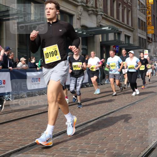 13.09.2026 - 21. swb-Marathon Bremen Strokosch-Dieckow http://msf.ph/oto/10330328 13.09.2026 11:02:40 Ziel 10185, 10296, 10528, 10531, 10598, 10633, 10715, 10727, 10731, 10783, 10945, 10954, 10955, 11070, 11095, 11096, 11107, 11313, 11493, 11564, 11676, 11697, 11701, 11719, 11730, 11785, 11836, 12071, 12214, 12247, 12421, 12432, 12448, 12465, 12483, 10153, 10154, 10190, 10273, 10274, 10278, 10338, 10738, 10885, 10985, 11096, 11137, 11261, 11505, 11508, 11526, 11554, 11662, 11776, 11853, 11890, 11945, 12154, 12169, 12252, 12429, 12451, 12489 meine-sportfotos.de