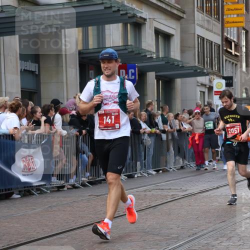 13.09.2026 - 21. swb-Marathon Bremen Strokosch-Dieckow http://msf.ph/oto/10330334 13.09.2026 13:22:07 Ziel 1601, 1933, 2481, 2499, 3855, 4204, 4211, 4483, 4697, 6621, 6891, 7586, 7625, 8447, 8547, 8574, 8694, 9668, 141, 148, 1209, 1645, 2051, 3021, 3338, 3652, 3774, 3934, 4581, 4735, 5193, 6976, 7098, 7625, 7917, 8438, 8452, 8924, 8947, 9421, 9599, 9839, 10120 meine-sportfotos.de