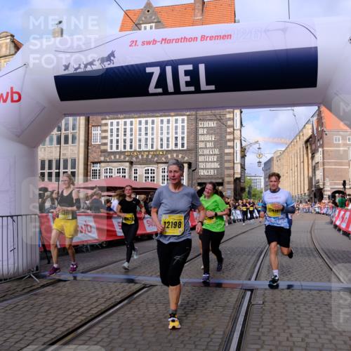 13.09.2026 - 21. swb-Marathon Bremen Tim E. http://msf.ph/oto/10330360 13.09.2026 11:03:48 Ziel 10092, 10187, 10309, 10327, 10420, 10569, 10902, 10904, 10950, 11211, 11411, 11595, 11598, 11655, 11746, 11773, 12074, 12184, 12185, 12611 meine-sportfotos.de